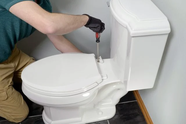 understand how much you should pay to install a toilet
